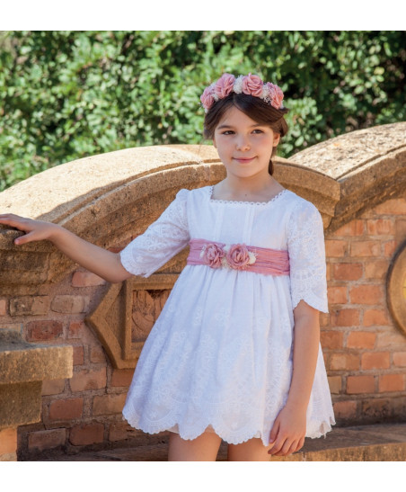 Vestido Plumeti Bordado Cinturón Musola Fresa-Coco Ceremonia